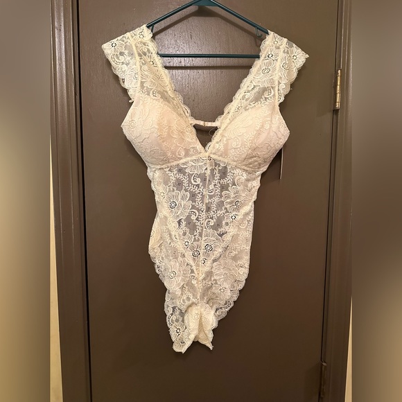 Real Lingerie Teddy with Cap Sleeve size XL - Picture 1 of 5